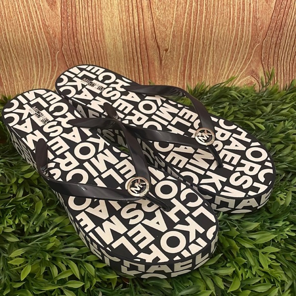 Michael Kors Wedge Flip Flop Sandals - Picture 1 of 5